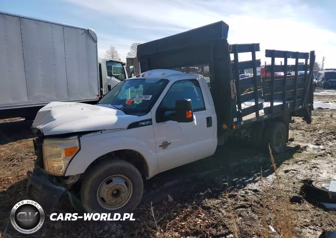 2012 Ford F350 Super Duty Flatbed Truck
