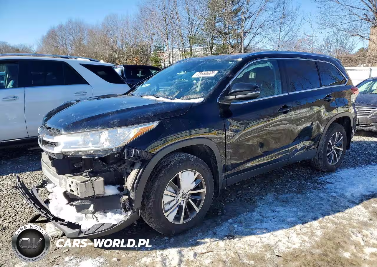 2019 Toyota Highlander Se