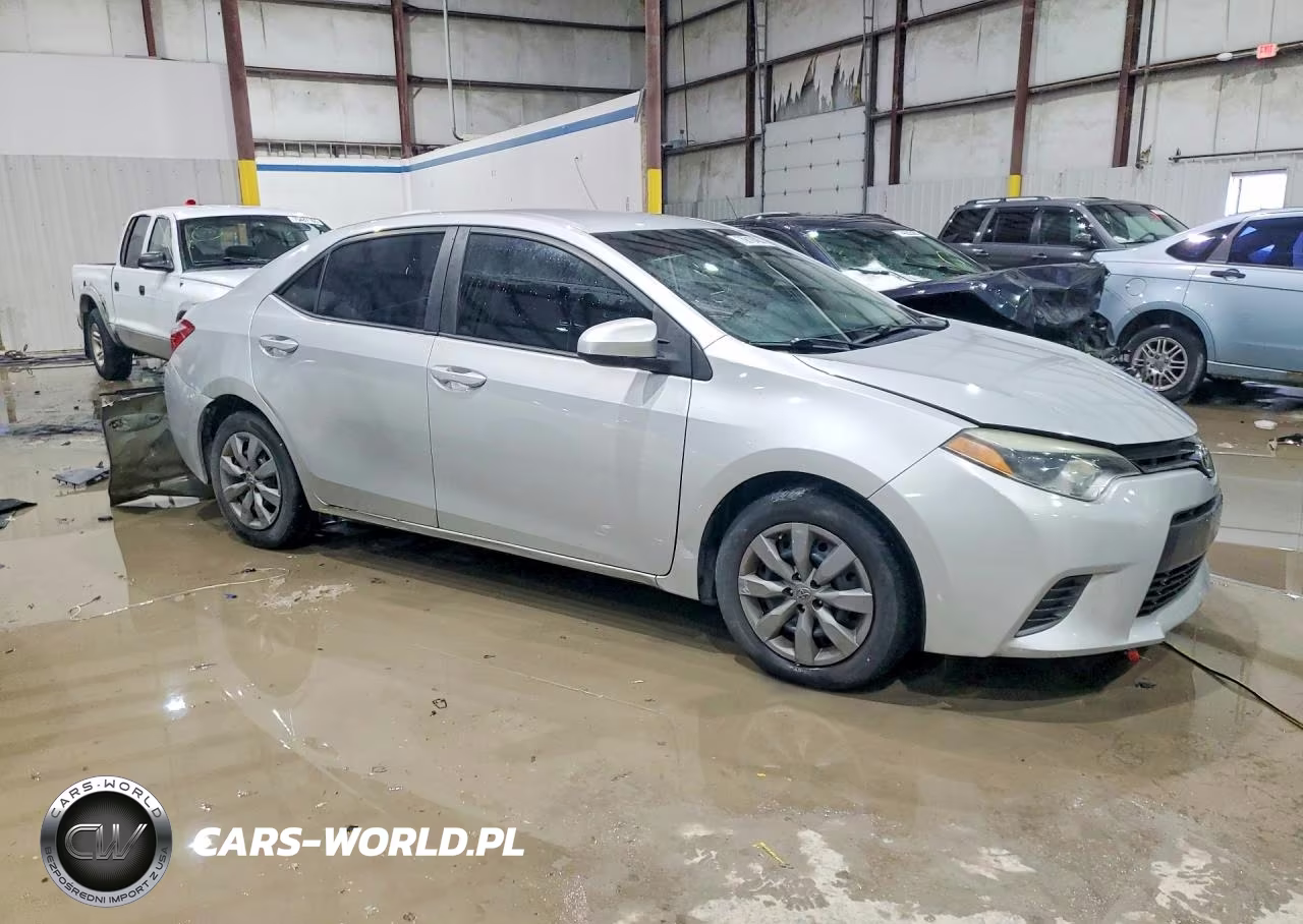 2016 Toyota Corolla Le VIN:2T1BURHE9GC481982 - 4