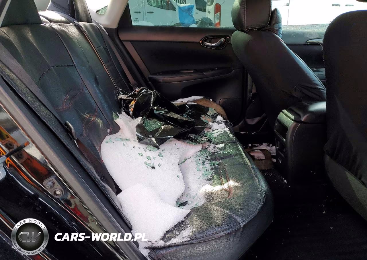2018 Nissan Sentra S VIN:3N1AB7AP0JY211714 - 10