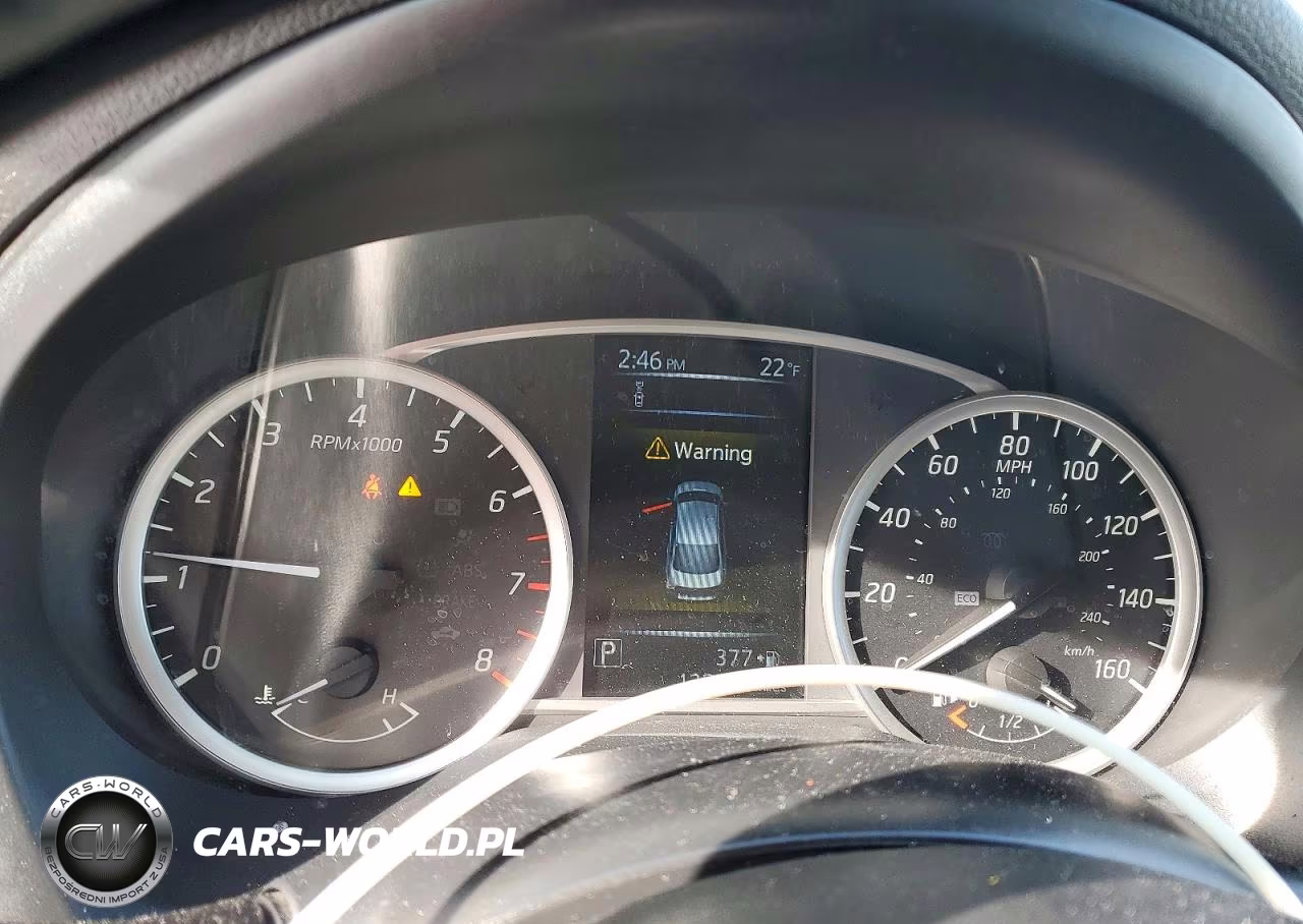 2018 Nissan Sentra S VIN:3N1AB7AP0JY211714 - 9