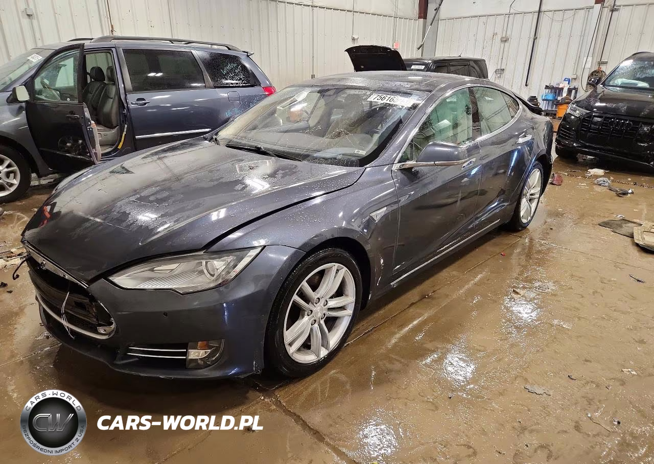 2015 Tesla Model S
