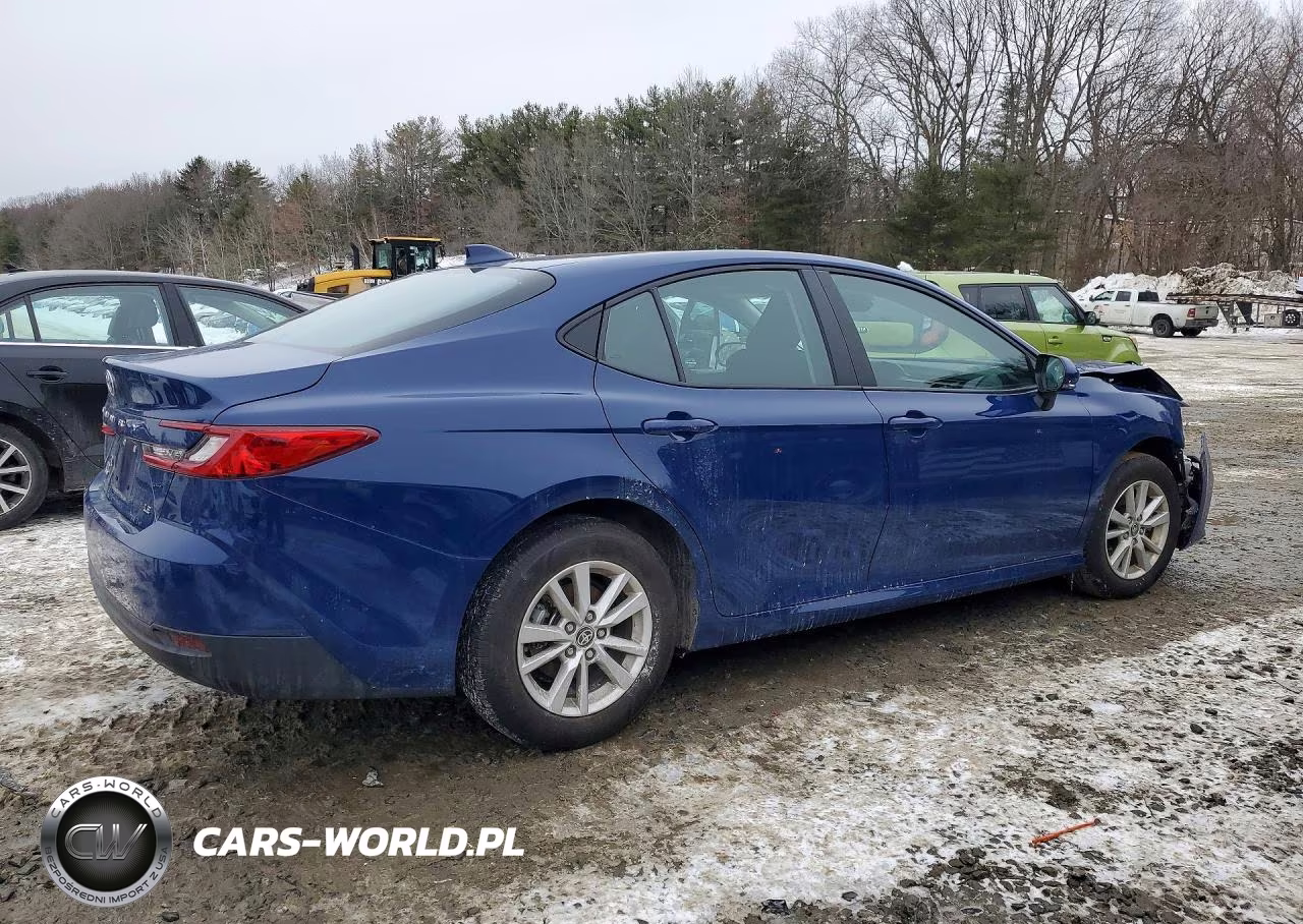 2025 Toyota Camry Le VIN:4T1DBADK9SU001409 - 3