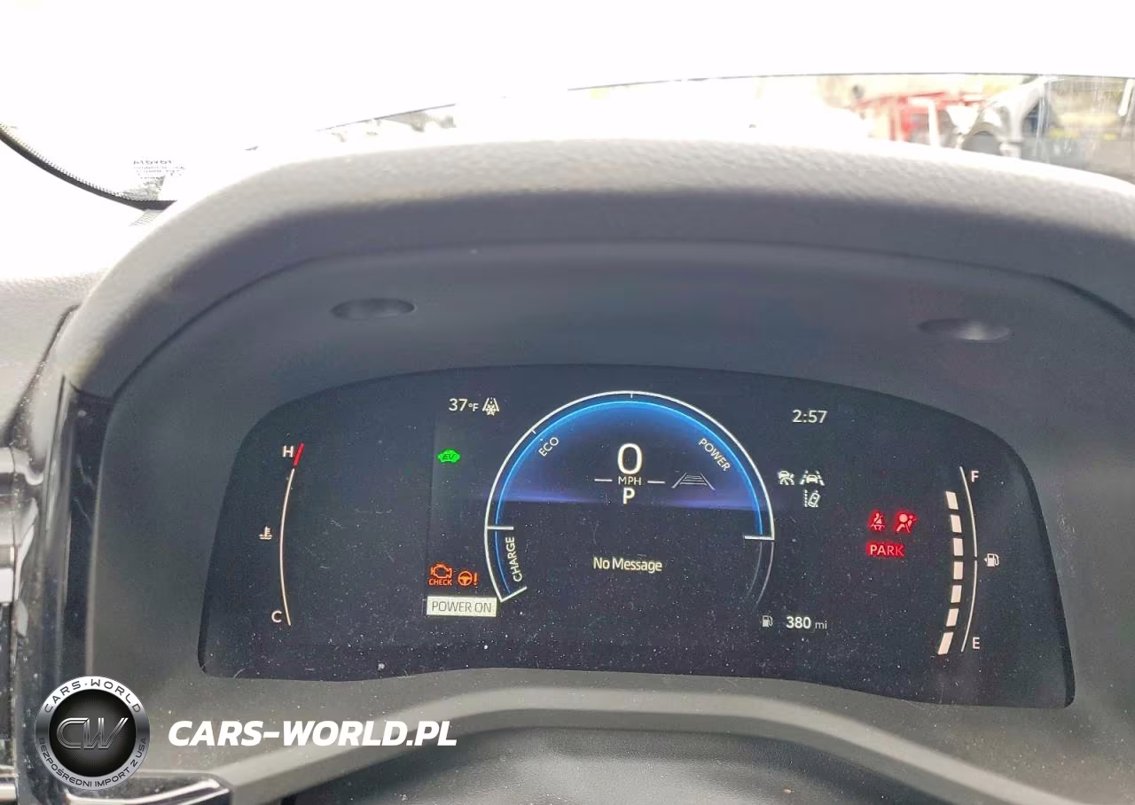 2025 Toyota Camry Le VIN:4T1DBADK9SU001409 - 9
