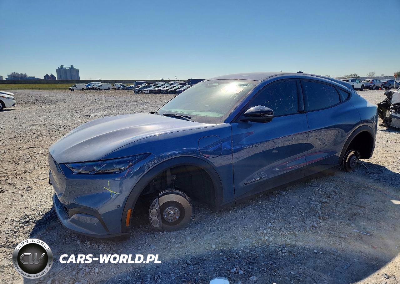 2024 Ford Mustang Mach-E Select