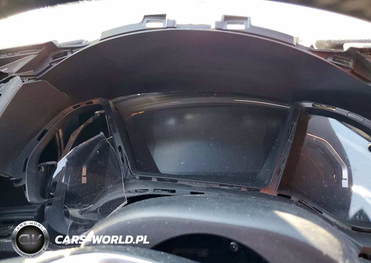 2020 Honda Civic Sport VIN:19XFC2F81LE009747 - 9