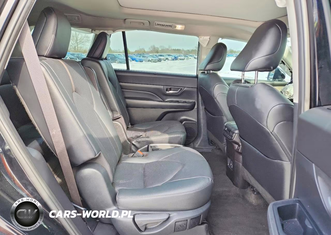 2024 Toyota Grand Highlander Xle VIN:5TDAAAB54RS010900 - 11