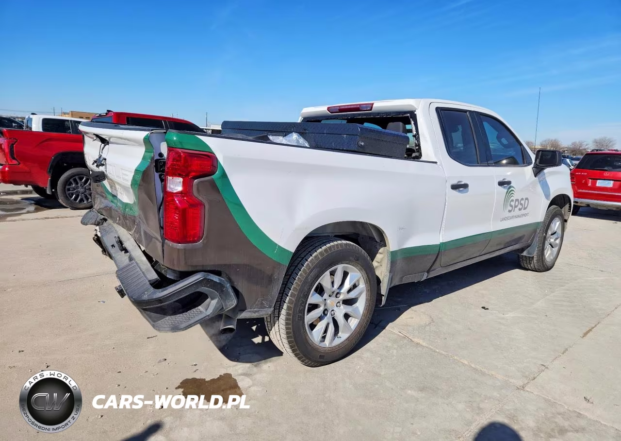 2025 Chevrolet Silverado C1500 Custom VIN:1GCRABEK9SZ253813 - 3