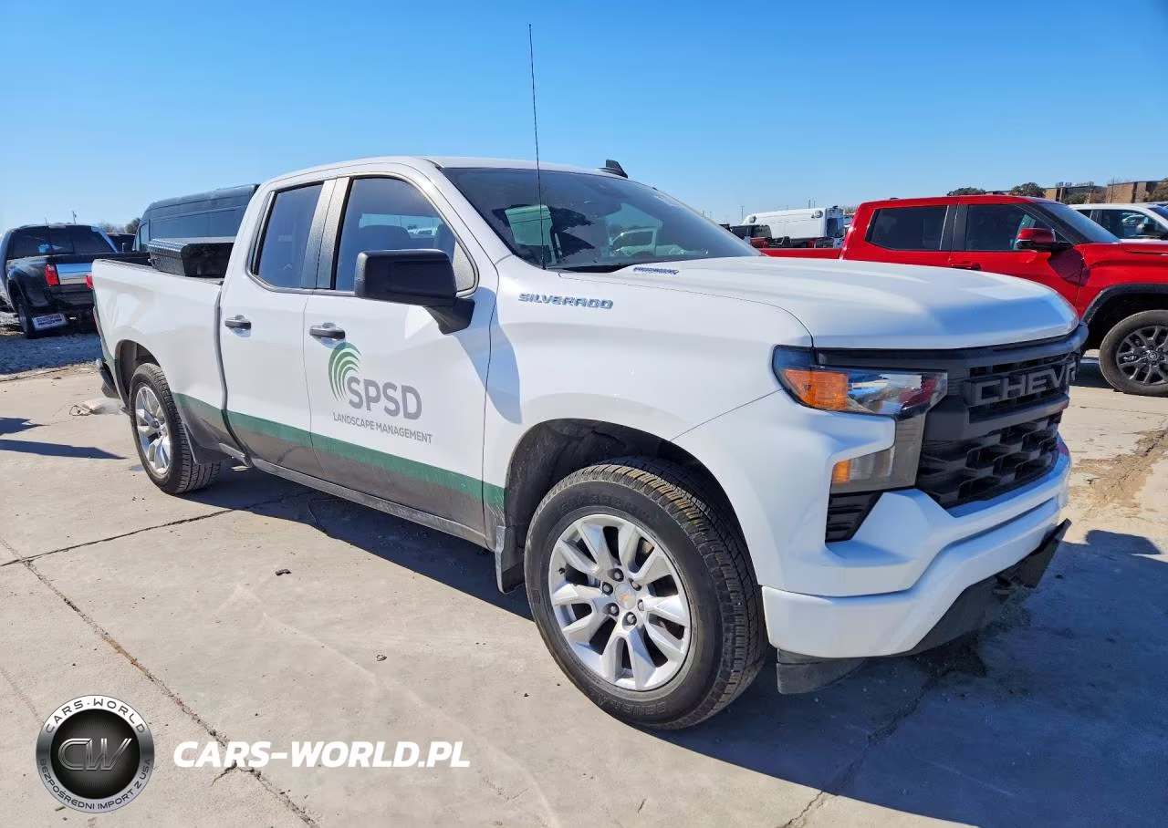 2025 Chevrolet Silverado C1500 Custom VIN:1GCRABEK9SZ253813 - 4