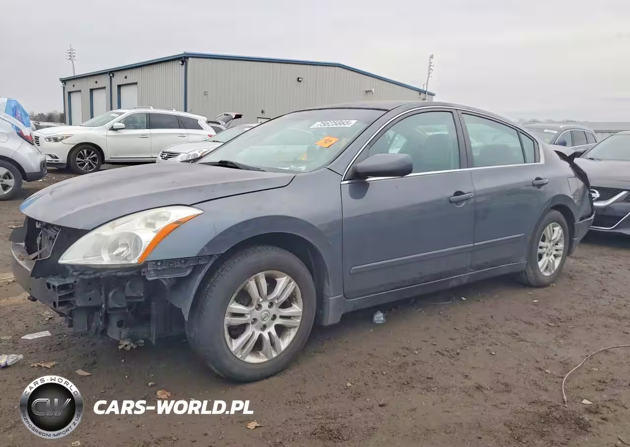 2010 Niss Altima