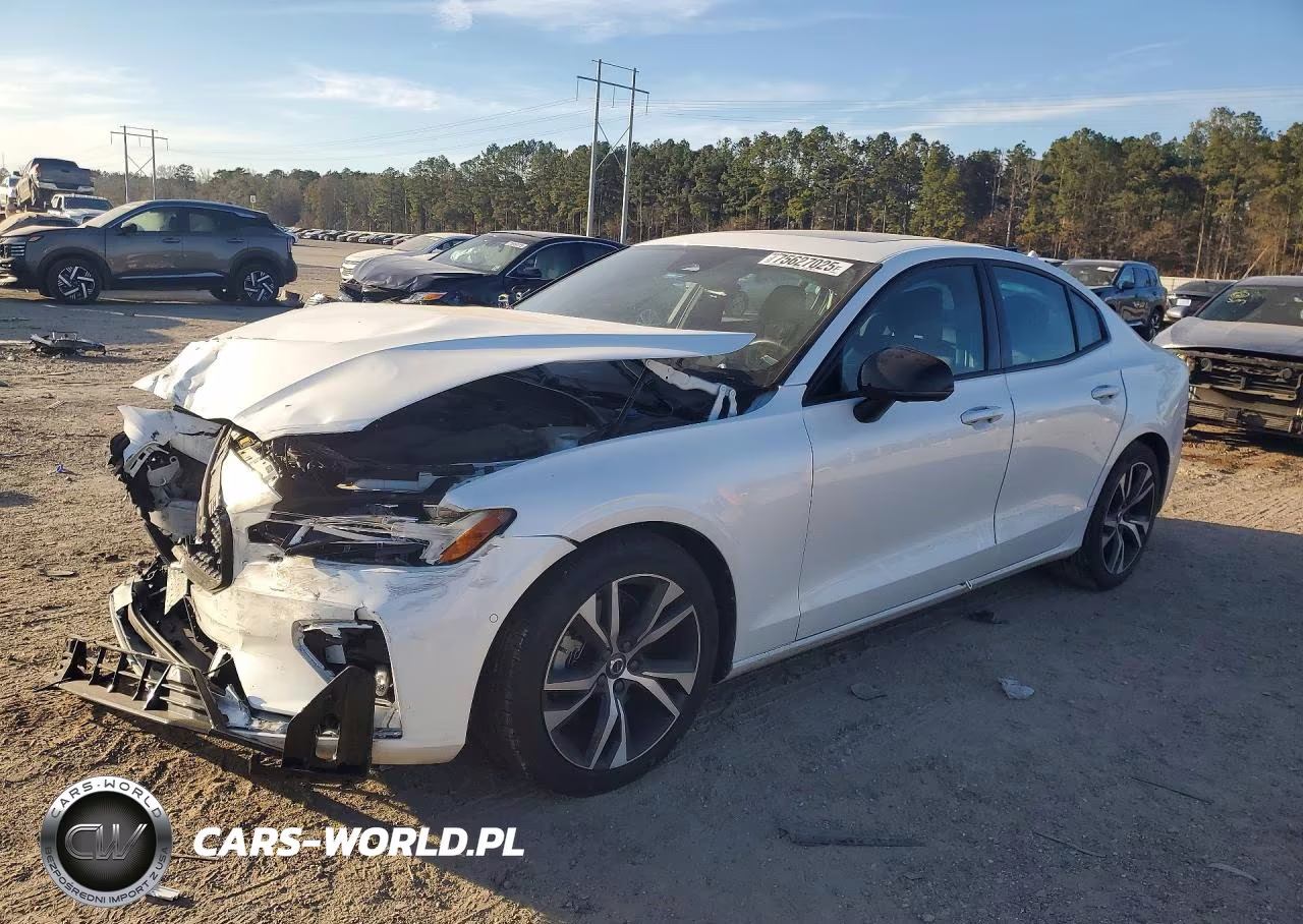 2024 Volvo S60 Plus