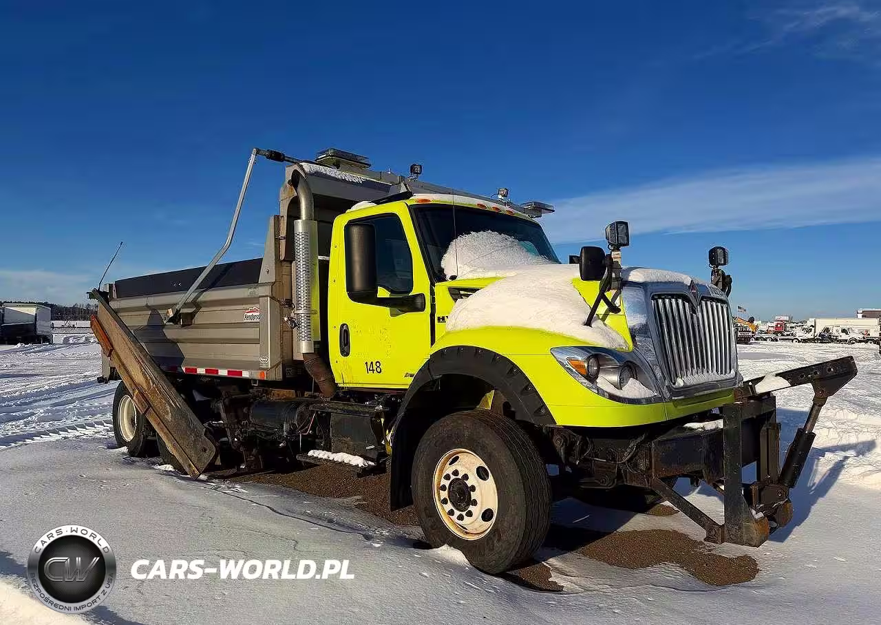 2021 International Hv613