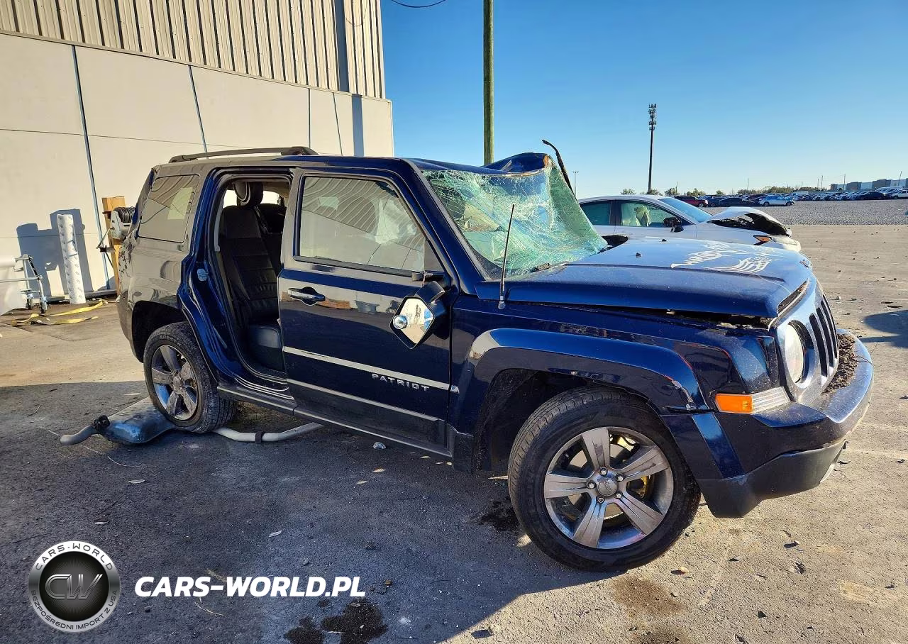 2015 Jeep Patriot Latitude VIN:1C4NJPFA5FD430359 - 4