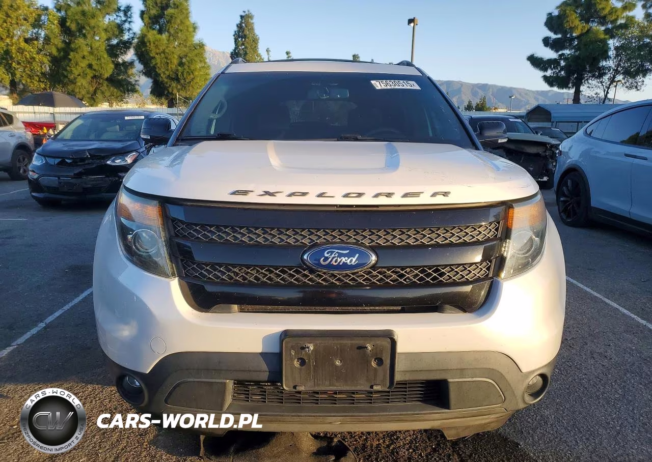 2015 Ford Explorer Sport VIN:1FM5K8GT2FGC64881 - 5