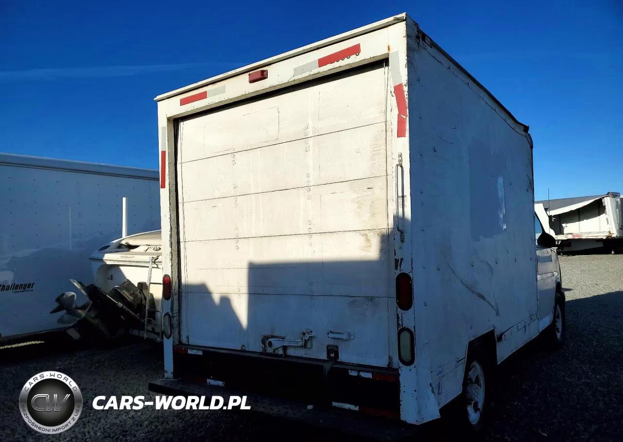 2004 GMC Savana Box Truck VIN:1GDGG31V241902294 - 3