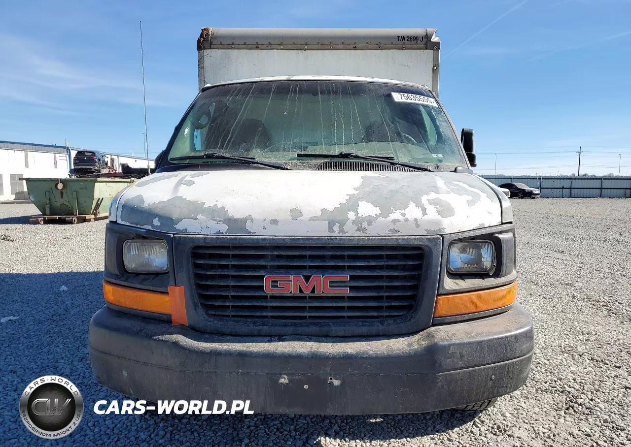 2004 GMC Savana Box Truck VIN:1GDGG31V241902294 - 5