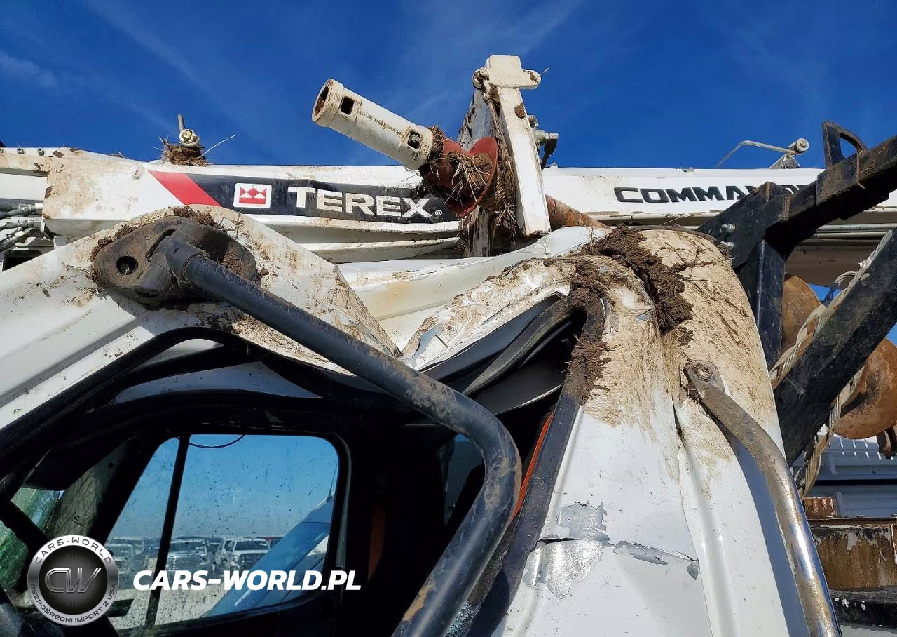 2024 Freightliner Business Class M2 Digger Derrick Truck VIN:3ALACXD23RDVF9773 - 9