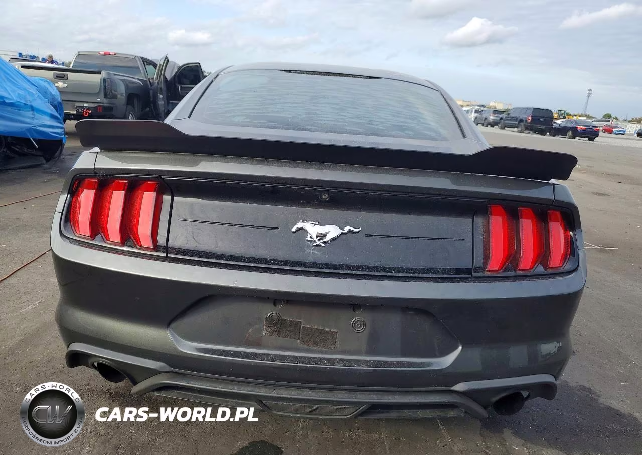 2018 Ford Mustang VIN:1FA6P8TH4J5110579 - 6