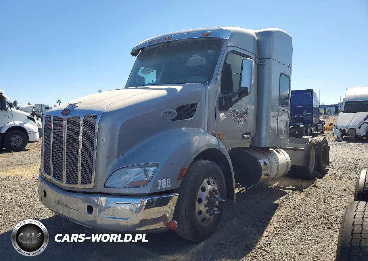 2020 Peterbilt 579 Semi Truck