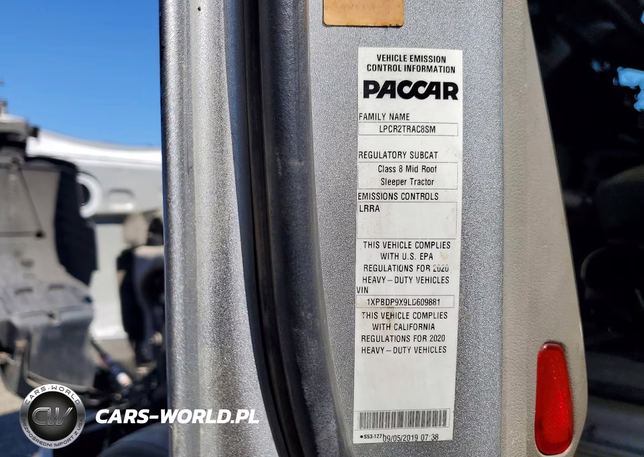 2020 Peterbilt 579 Semi Truck VIN:1XPBDP9X9LD609881 - 13