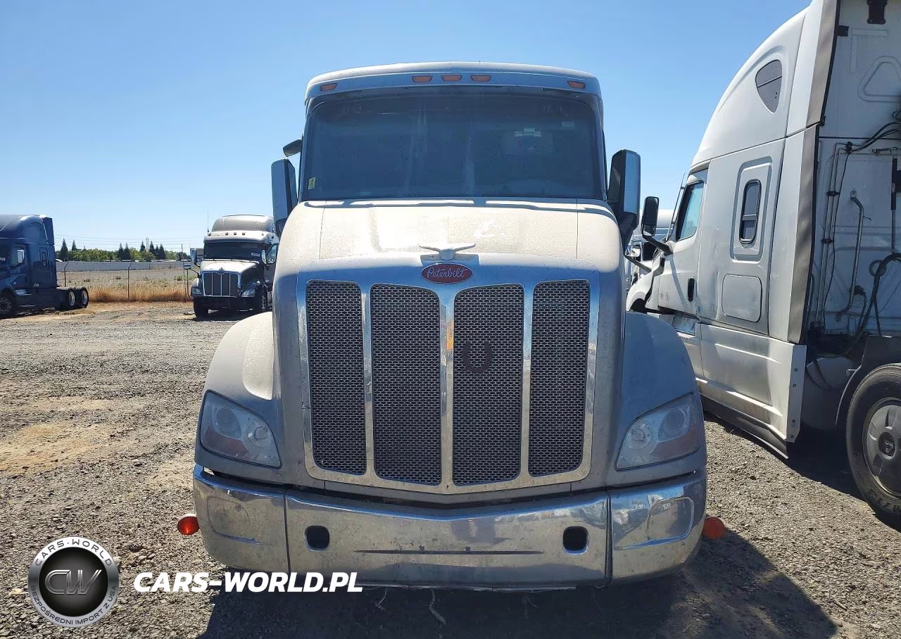 2020 Peterbilt 579 Semi Truck VIN:1XPBDP9X9LD609881 - 5