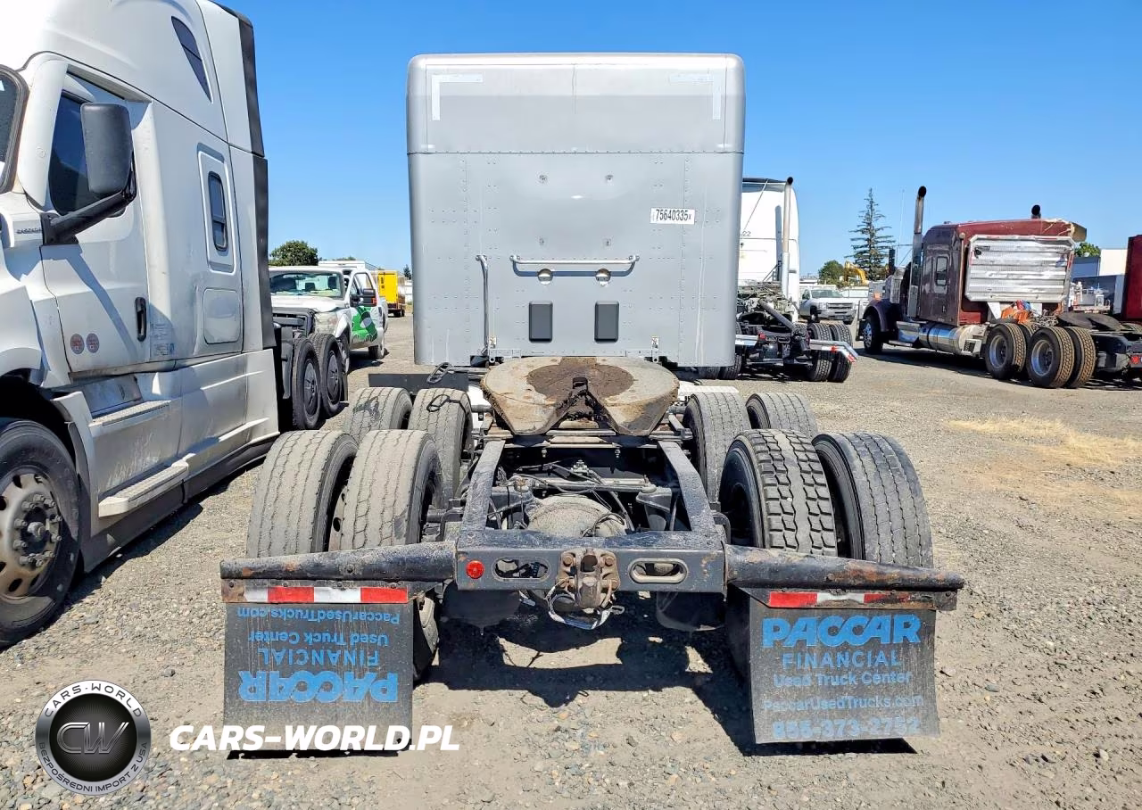 2020 Peterbilt 579 Semi Truck VIN:1XPBDP9X9LD609881 - 6