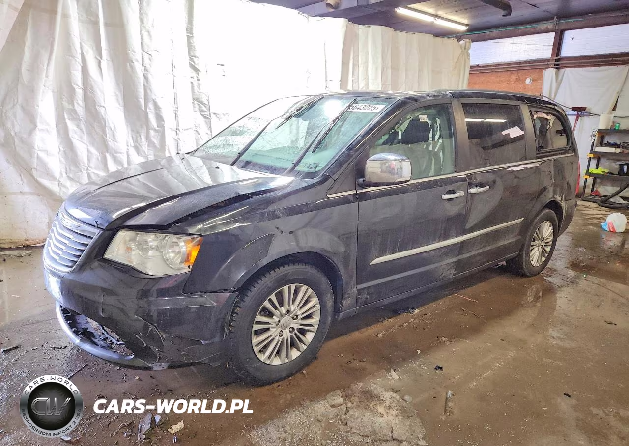 2015 Chrysler Town & Country Touring L