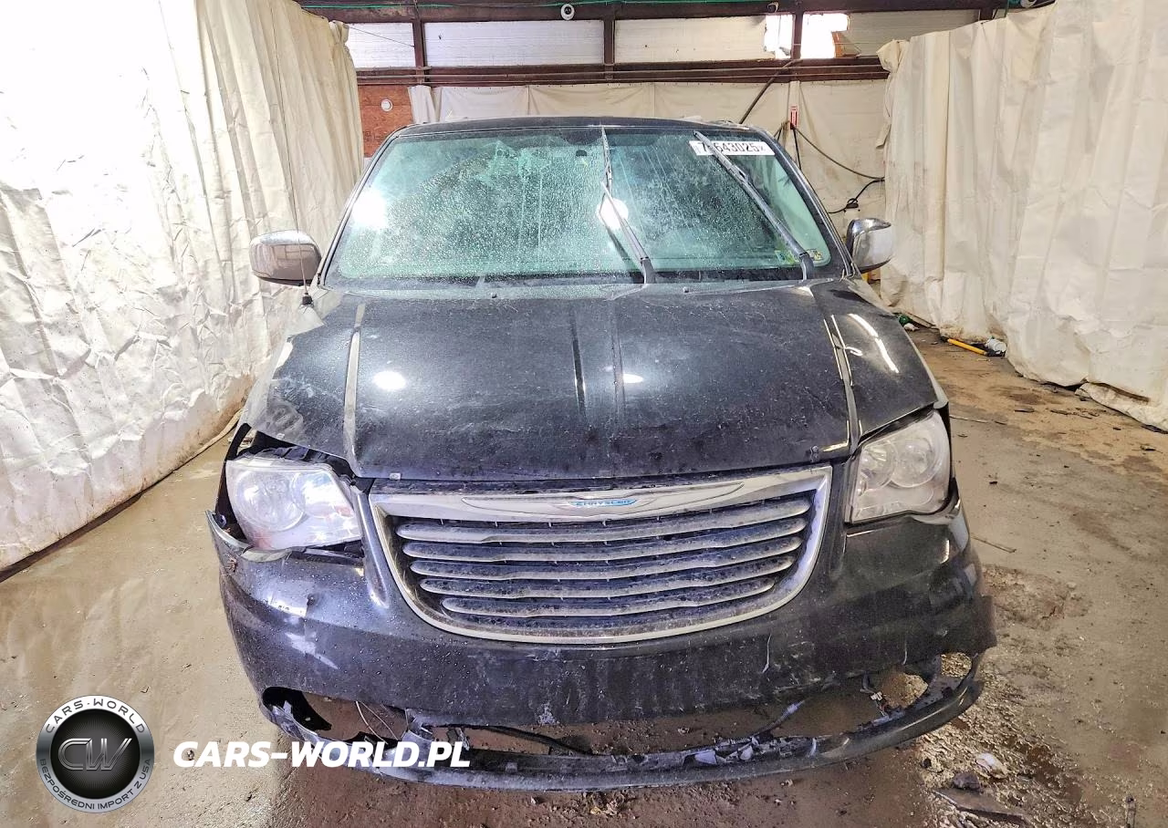 2015 Chrysler Town & Country Touring L VIN:2C4RC1CG7FR663111 - 5