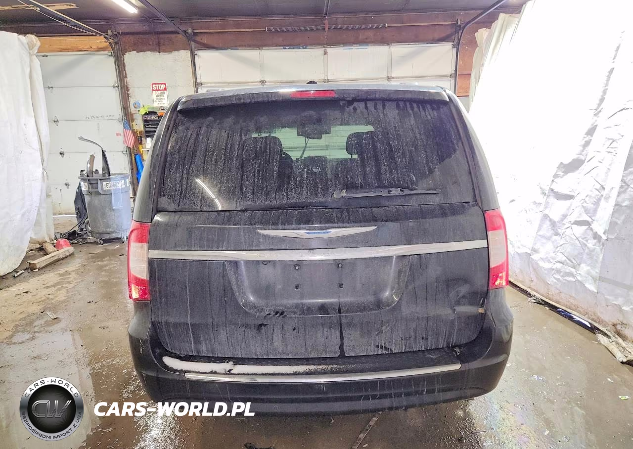 2015 Chrysler Town & Country Touring L VIN:2C4RC1CG7FR663111 - 6