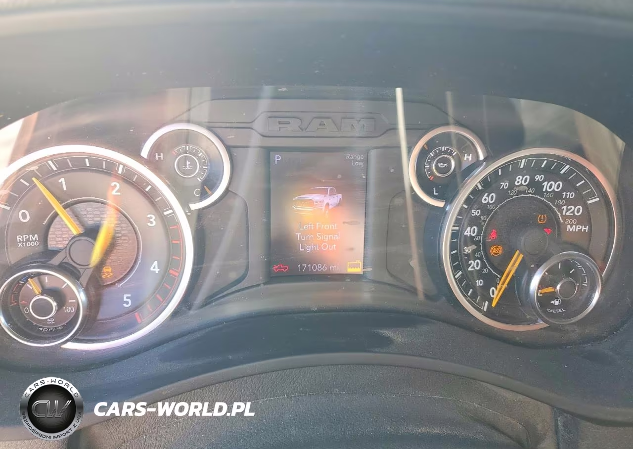 2021 Ram 2500 Big Horn VIN:3C6UR5JL6MG674529 - 9