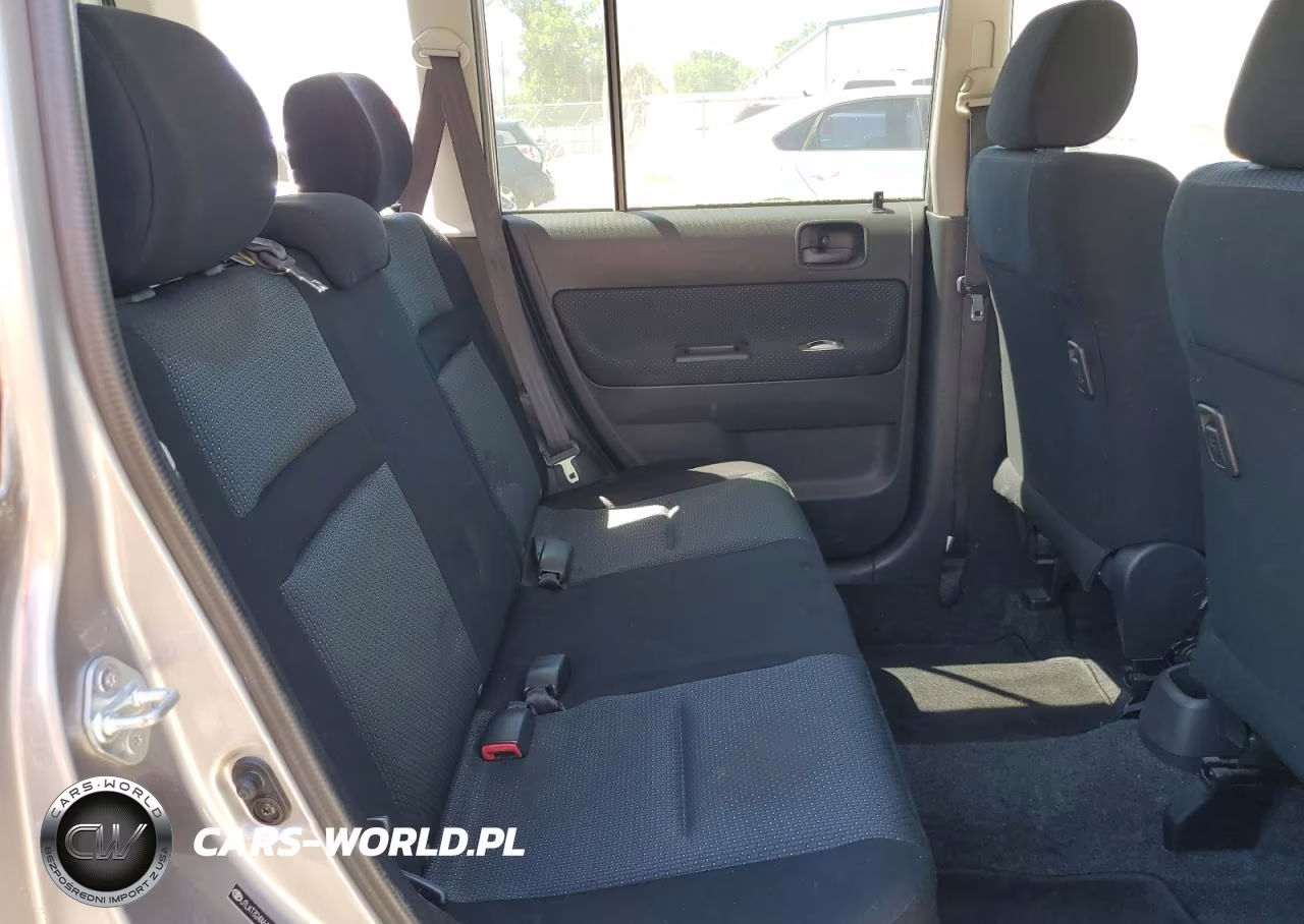 2006 Toyota Scion Xb VIN:JTLKT324X64080480 - 10