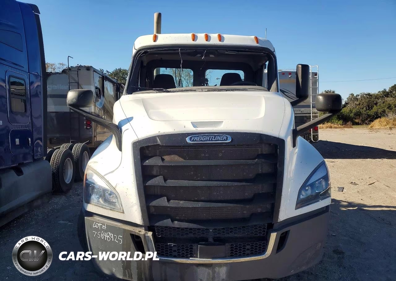 2020 Freightliner Cascadia 126 Semi Truck VIN:1FUJHLDV1LLLM1794 - 9