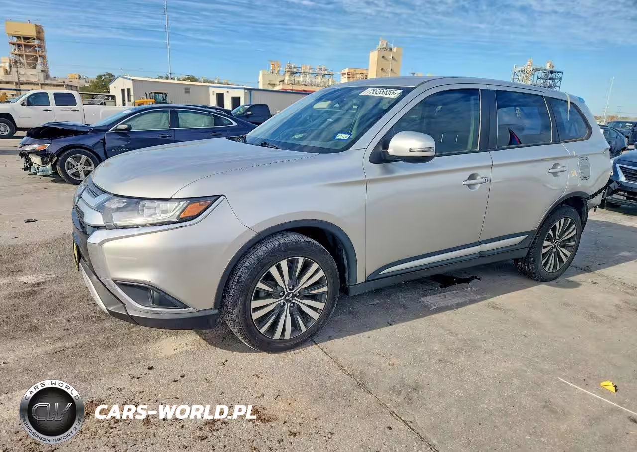 2020 Mitsubishi Outlander Se