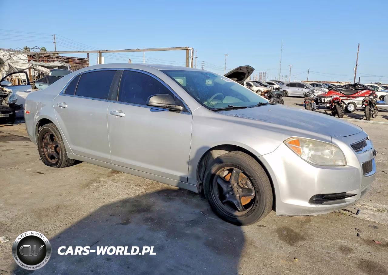 2011 Chevrolet Malibu Ls VIN:1G1ZB5E1XBF330883 - 4