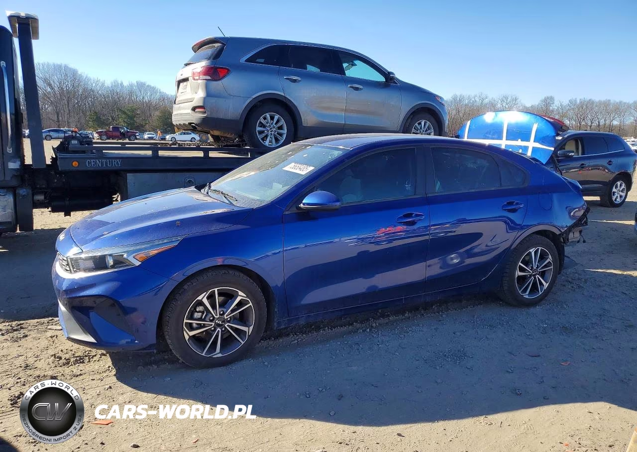 2022 Kia Forte Fe – zdjęcie 1 z 12