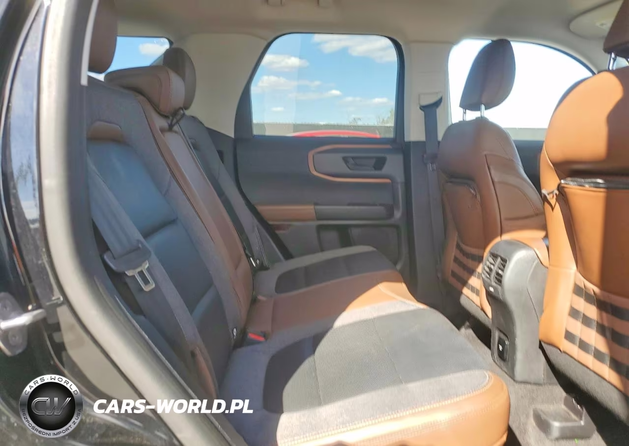 2021 Ford Bronco Sport Outer Banks VIN:3FMCR9C61MRA36403 - 11