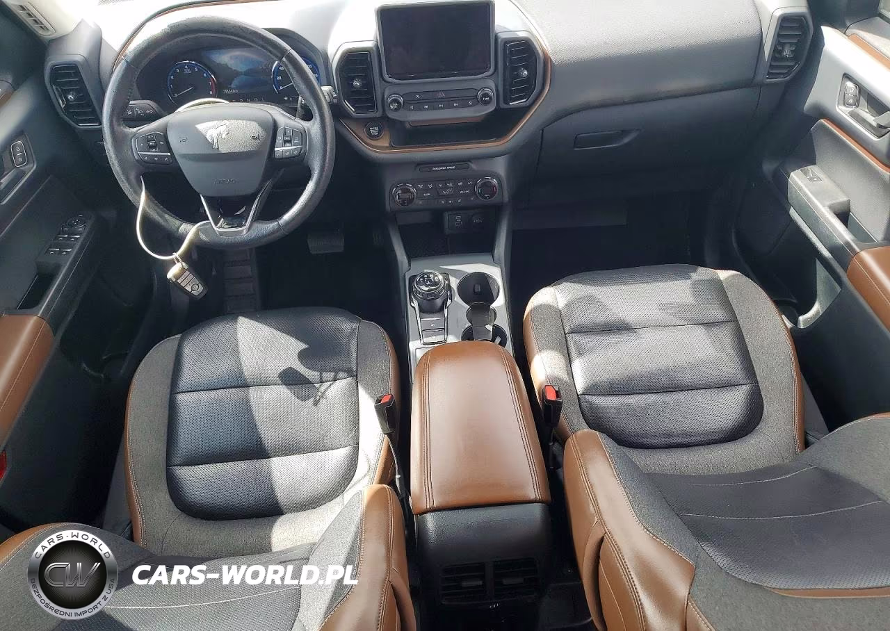 2021 Ford Bronco Sport Outer Banks VIN:3FMCR9C61MRA36403 - 8