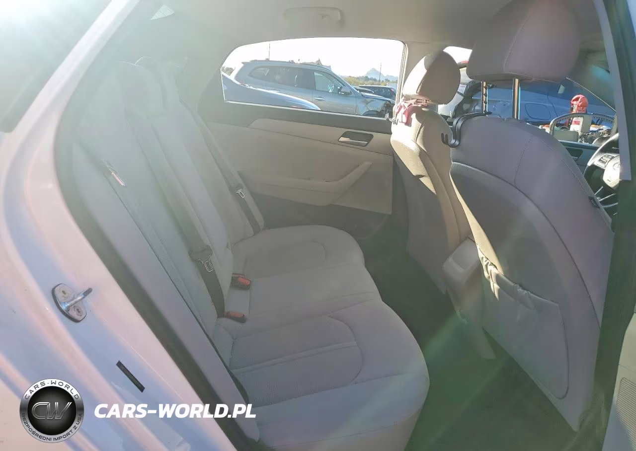 2018 Hyundai Sonata Eco VIN:5NPE24AA9JH705639 - 10