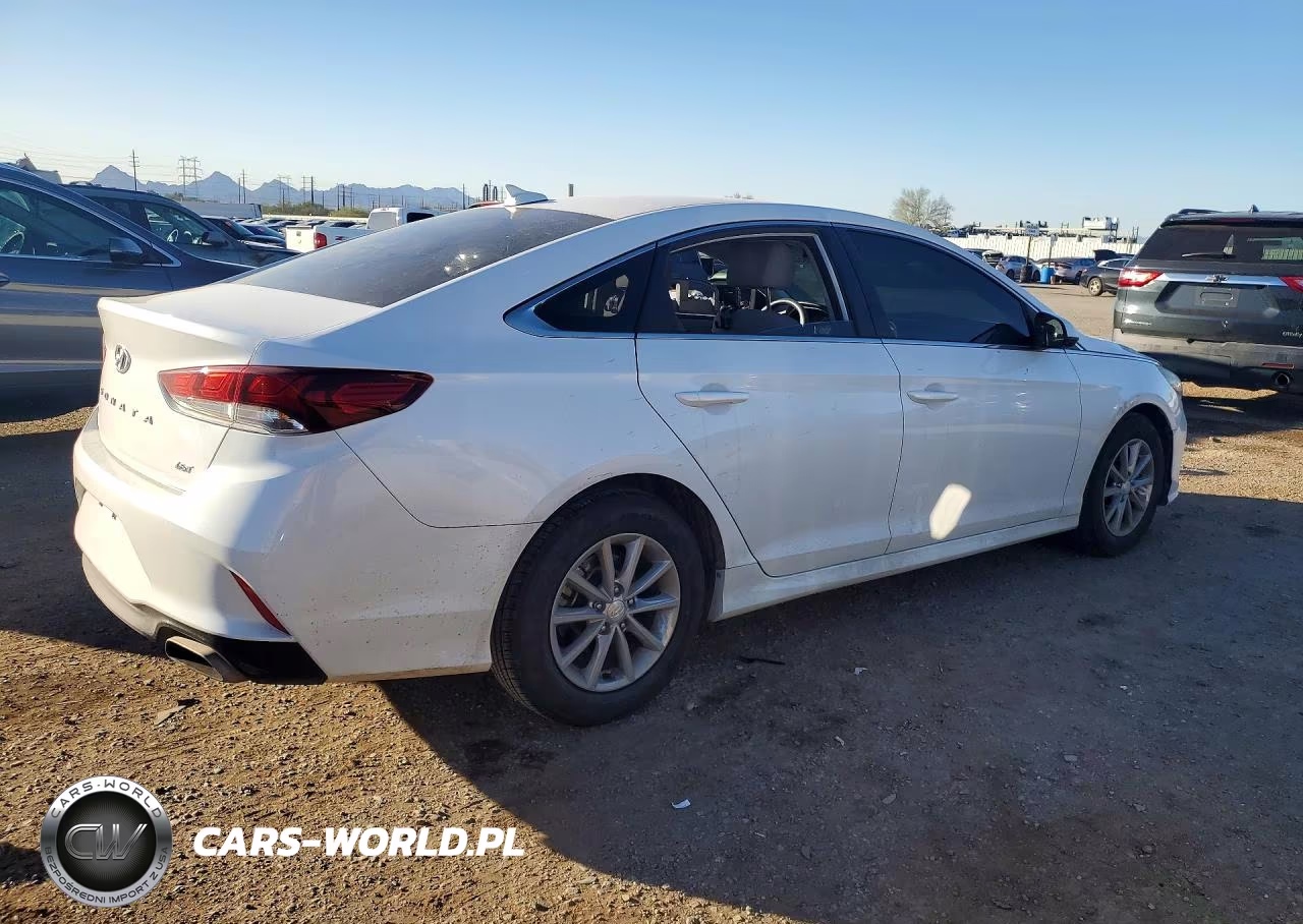 2018 Hyundai Sonata Eco VIN:5NPE24AA9JH705639 - 3