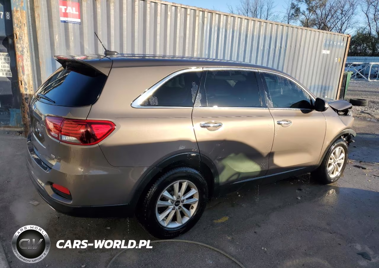 2019 Kia Sorento Lx VIN:5XYPG4A3XKG545372 - 3