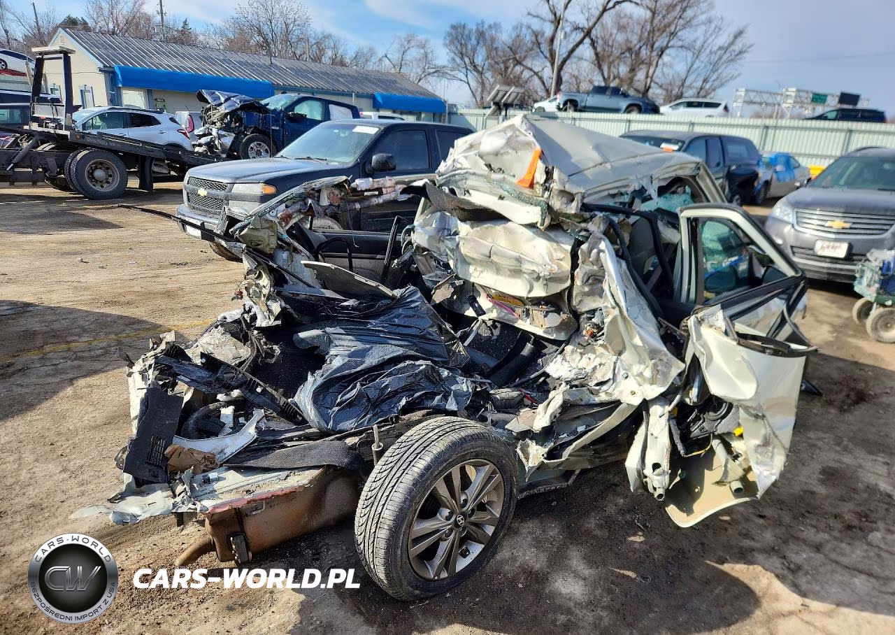 2017 Hyundai Elantra Se VIN:5NPD84LF9HH198674 - 3