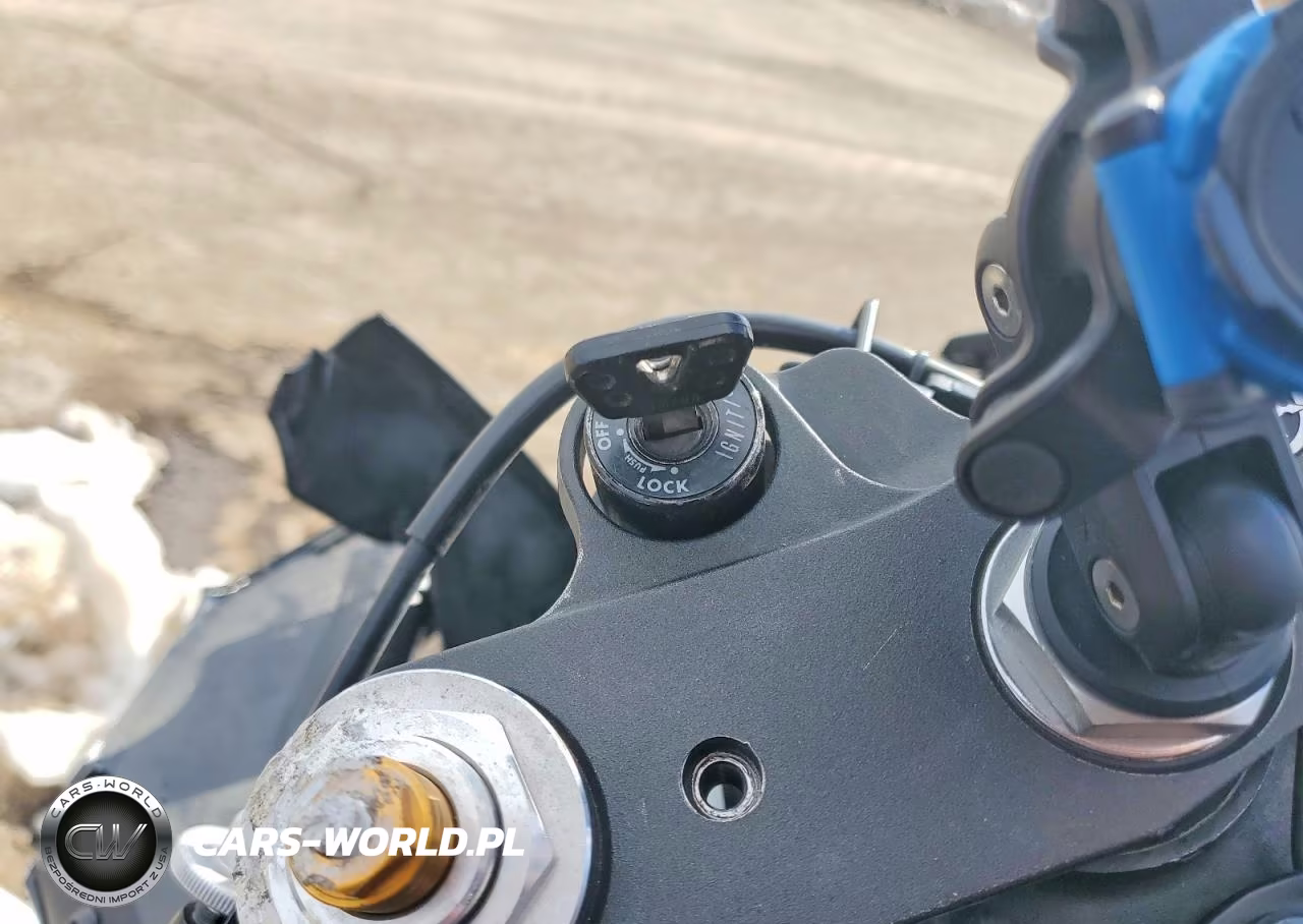 2011 Yamaha Yzfr6 VIN:JYARJ16E8BA021572 - 8