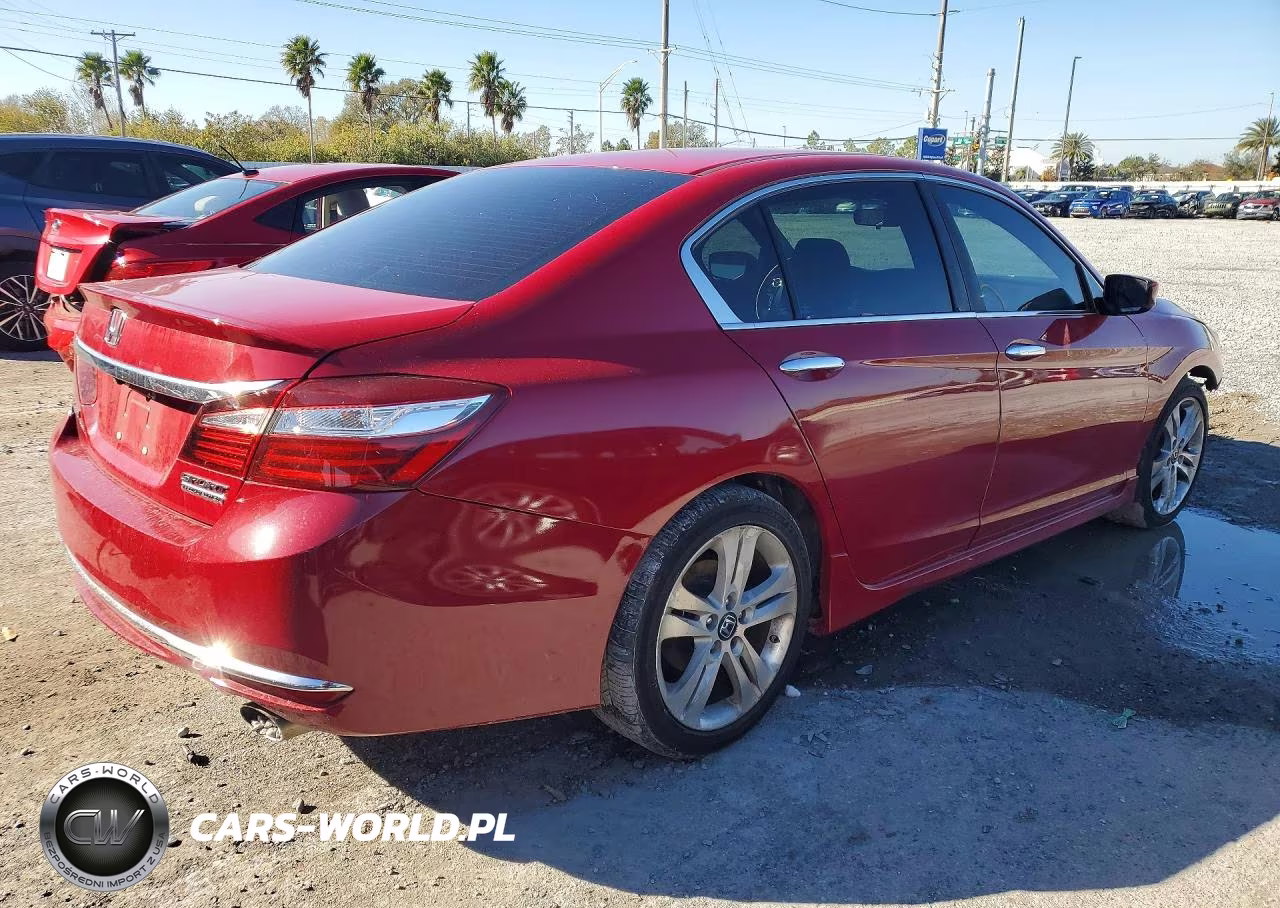 2017 Honda Accord Sport Special Edition VIN:1HGCR2F13HA196313 - 3