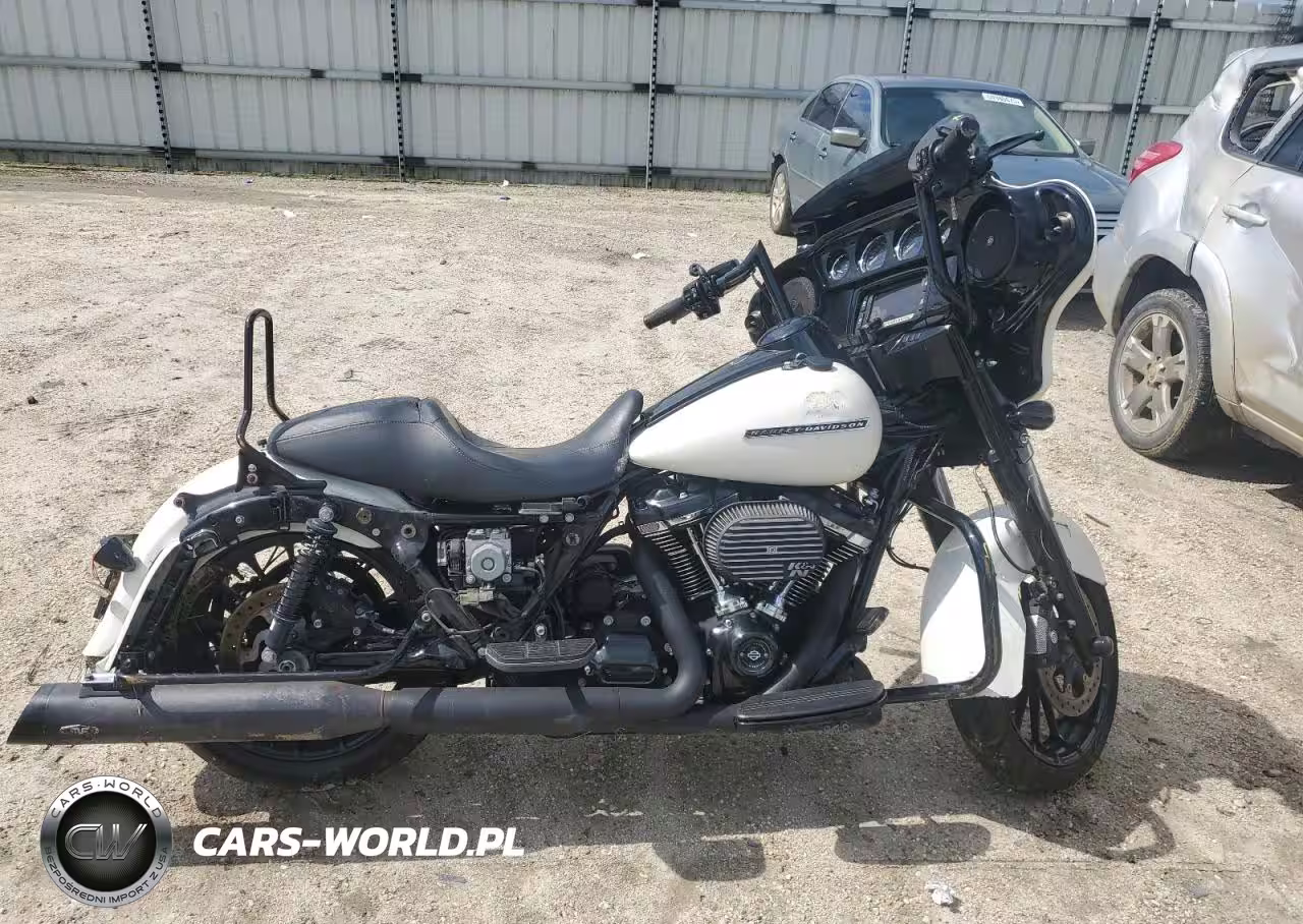 2018 Harley-Davidson Flhxs Street Glide Special
