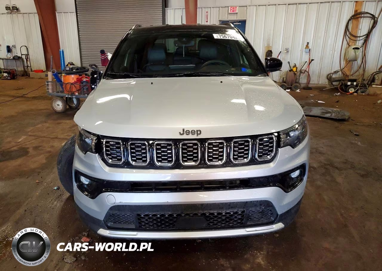 2025 Jeep Compass Limited VIN:3C4NJDCN8ST567788 - 5