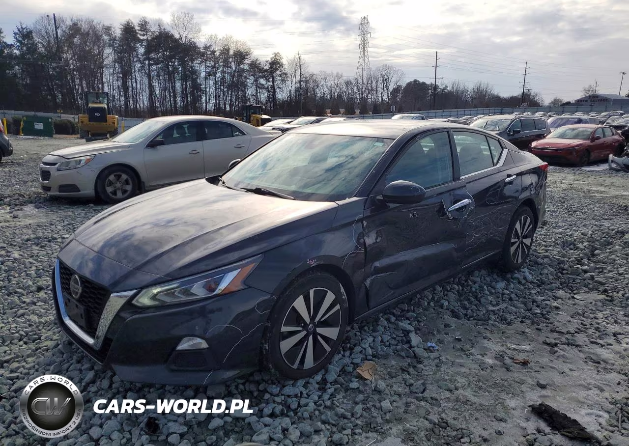 2022 Nissan Altima Sv