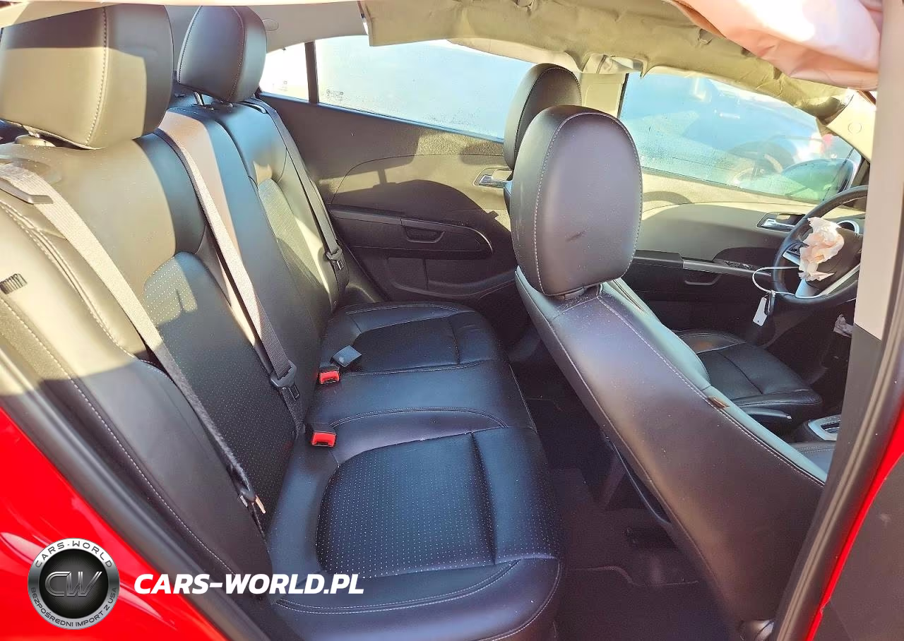 2019 Chevrolet Sonic Premier VIN:1G1JF5SB4K4128020 - 10