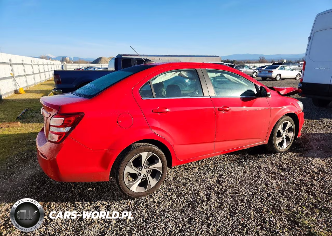 2019 Chevrolet Sonic Premier VIN:1G1JF5SB4K4128020 - 3