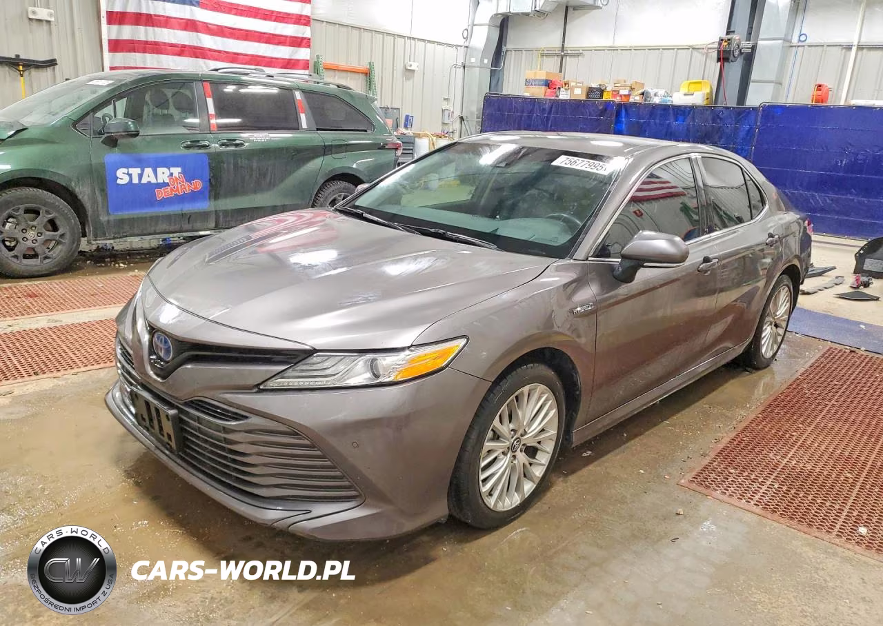 2018 Toyota Camry Hybrid