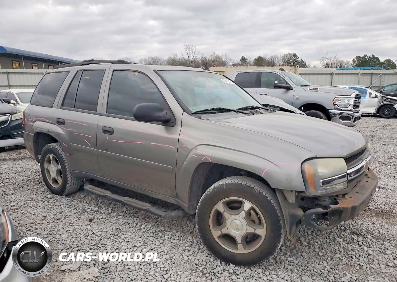 2007 Chevrolet Trailblazer Ls VIN:1GNDS13S872249974 - 4
